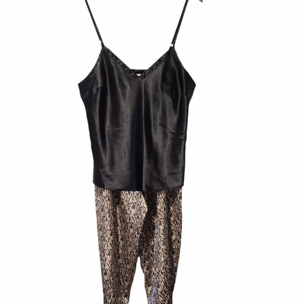 Intimate Essentials Pajama Set Size L - Picture 3 of 9